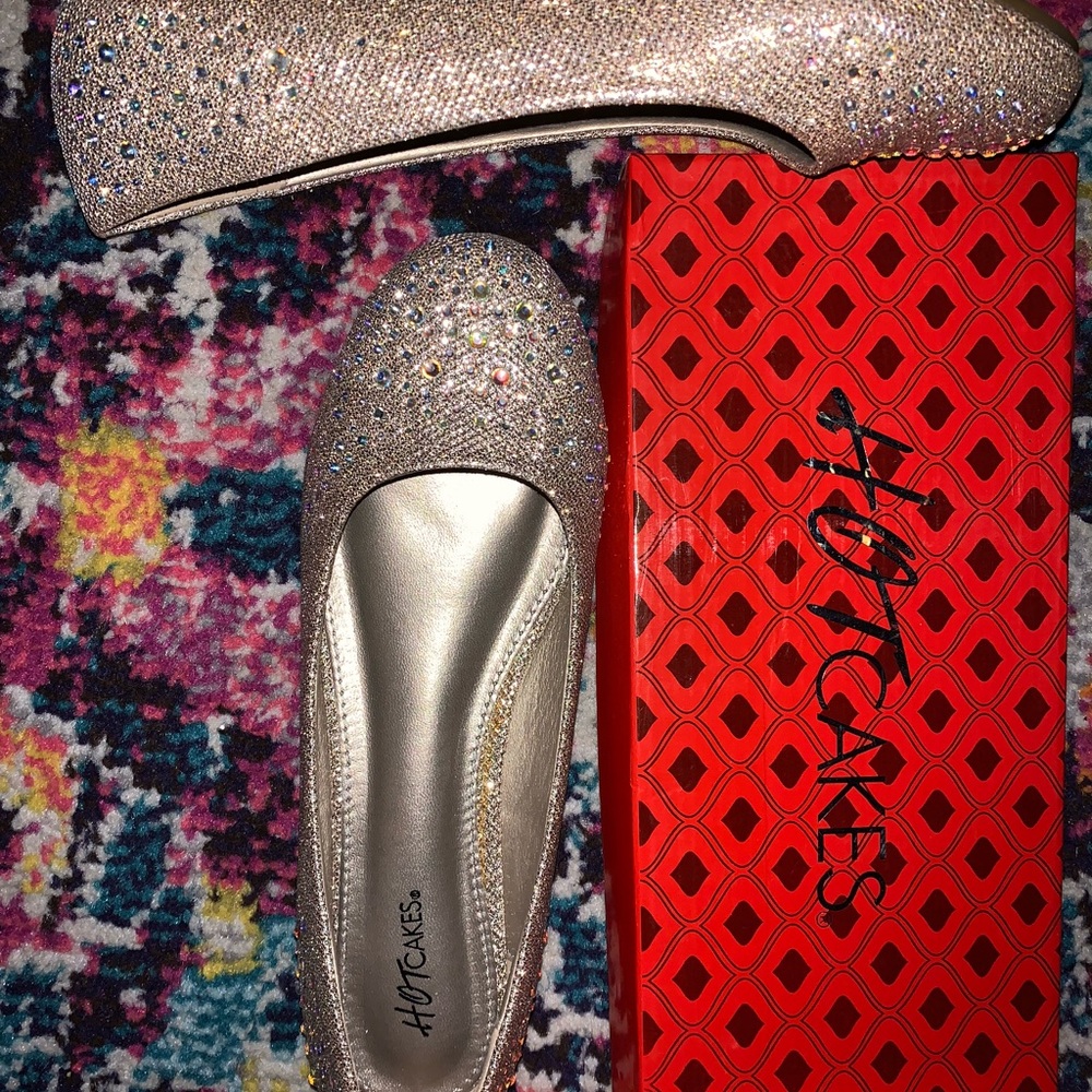 Girls shoes